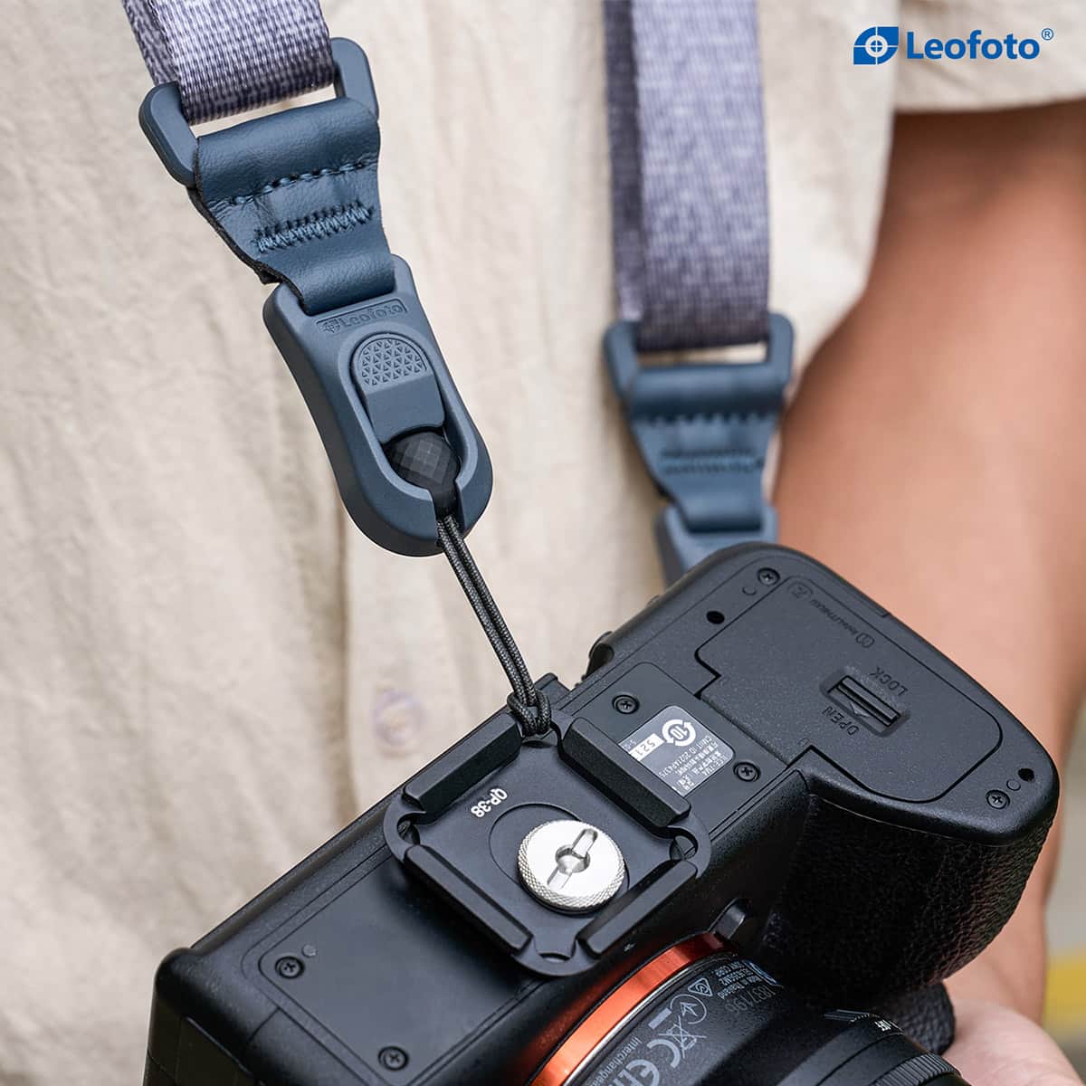 Leofoto L-CS-207 Premium Comfort & Adjustable Camera Straps - Phantom Black - Image 7